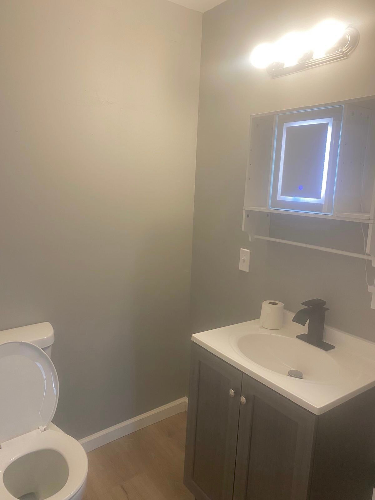 Building Photo - 2198 Utley Rd