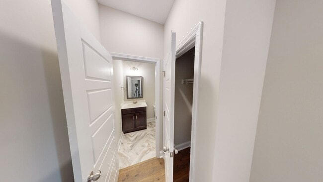 Building Photo - 2075 Ireland Wy