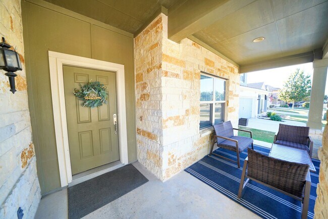 Building Photo - Executive 5-Bedroom Home in Coveted Crossvine Subdivision - Realtor Commission: $750