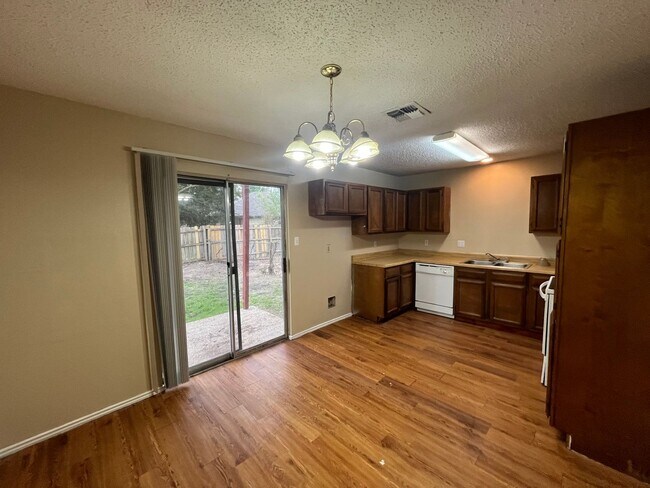 Building Photo - 7026 Silver Canyon