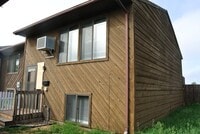 Building Photo - House- NW