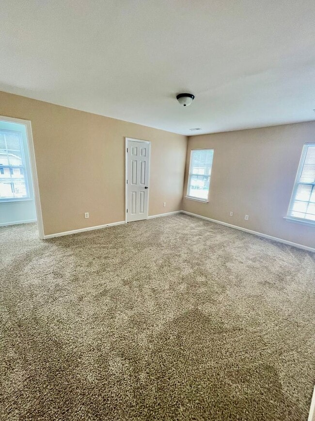 Building Photo - Welcome to this beautiful 4-bedroom, 2.5-b...