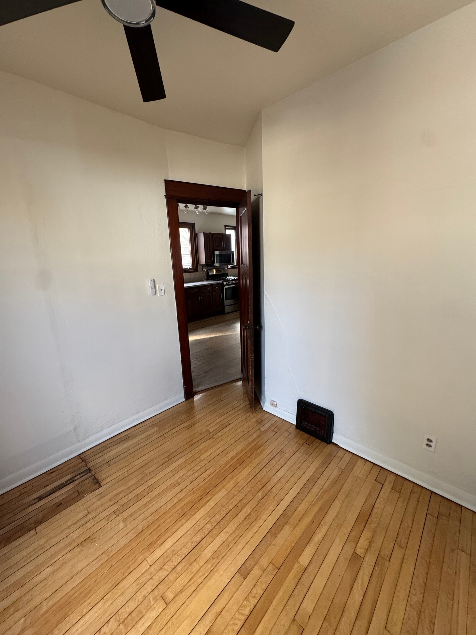 Building Photo - 2992 S Wentworth Ave