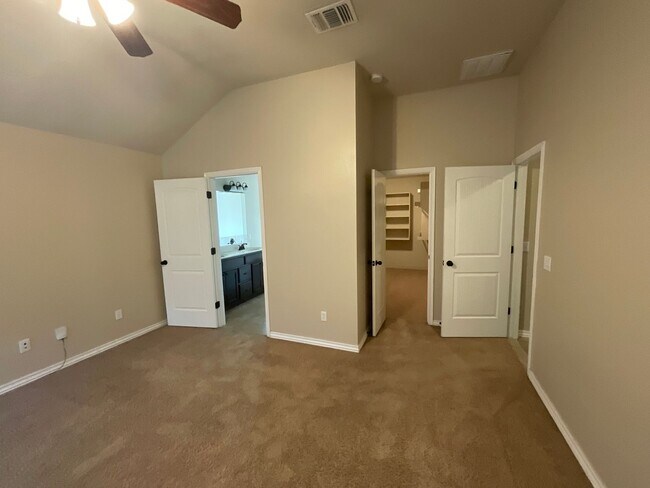 Building Photo - 4 bed, 2 bath, 2 car garage, 12-14 person Storm Shelter