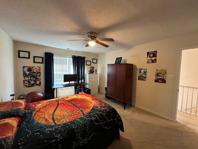 Building Photo - Call Amanda Tate at (757)289-6810 for more information