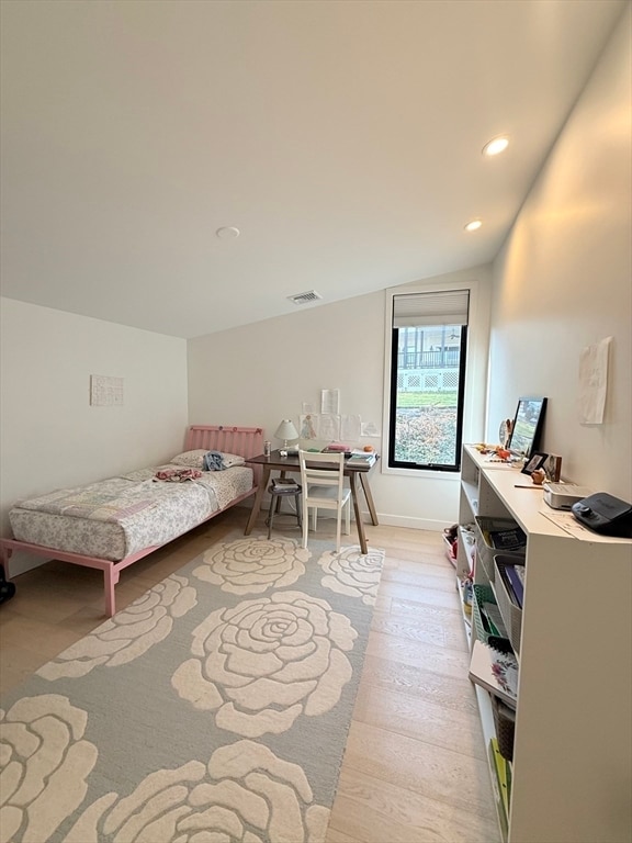 Building Photo - 6 Parkside Dr