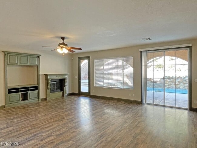 Building Photo - 12048 La Palmera Ave