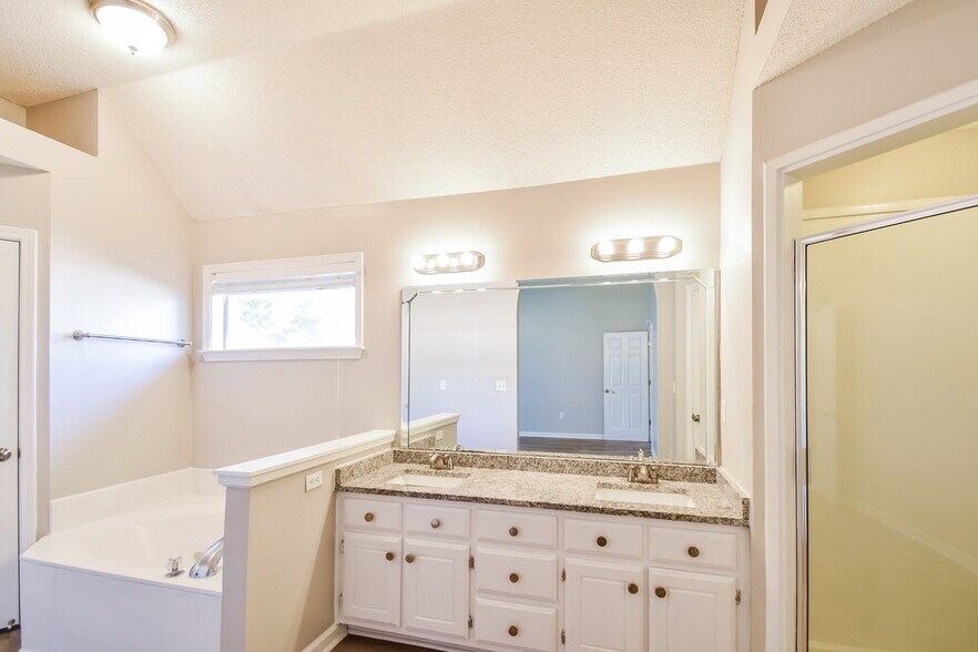 Building Photo - 7730 Shadow Fork Ln