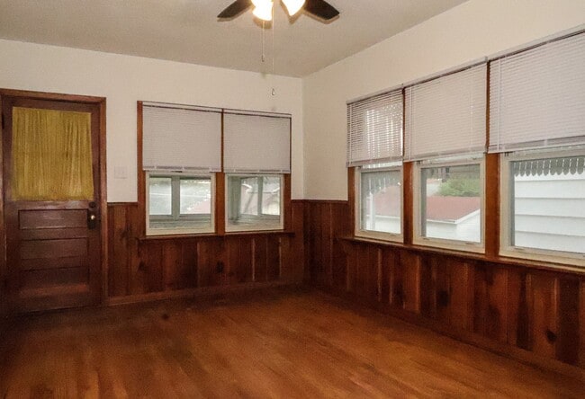 Building Photo - Charming Clifton Heights Bungalow!!