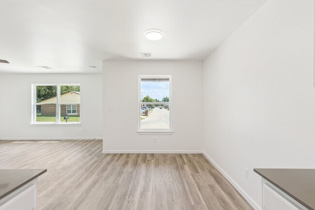 Building Photo - 8791 St George Way