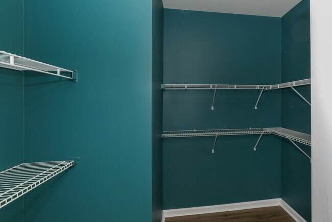 Building Photo - 2871 Cross Creek Dr