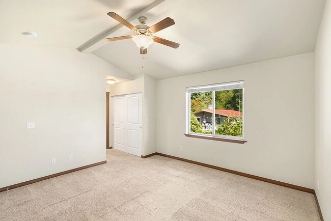 Building Photo - 33 161st Pl SE