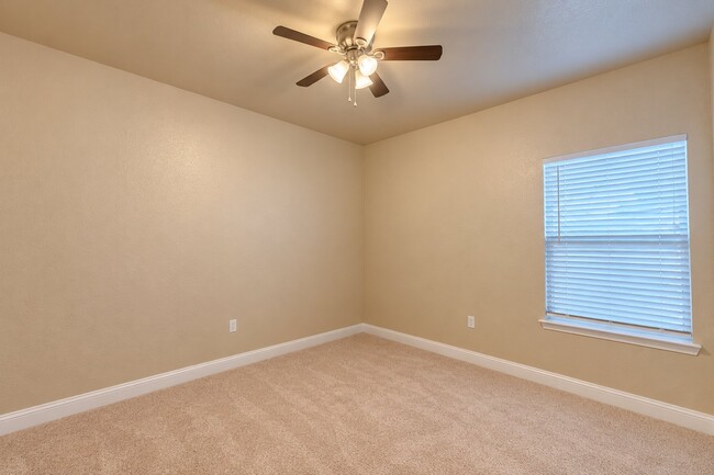 Building Photo - 1224 Timona Dr