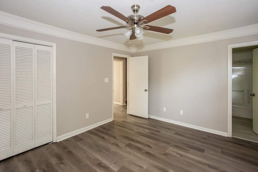 Building Photo - 9147 Moss Cove Ct