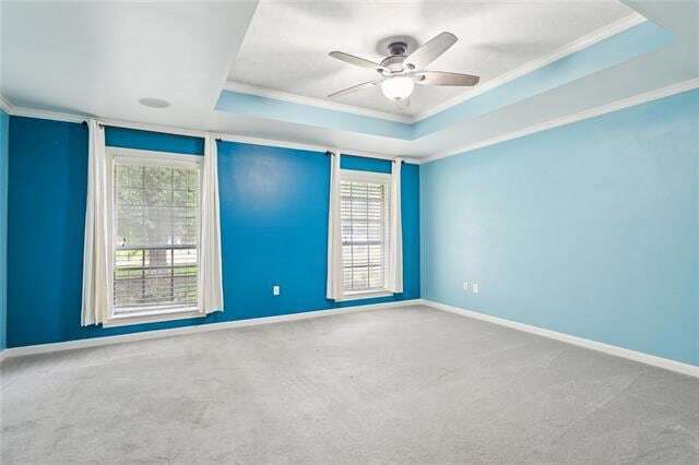 Building Photo - 658 Pierce Dr