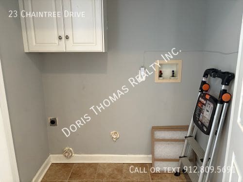 Building Photo - 23 Chaintree Dr