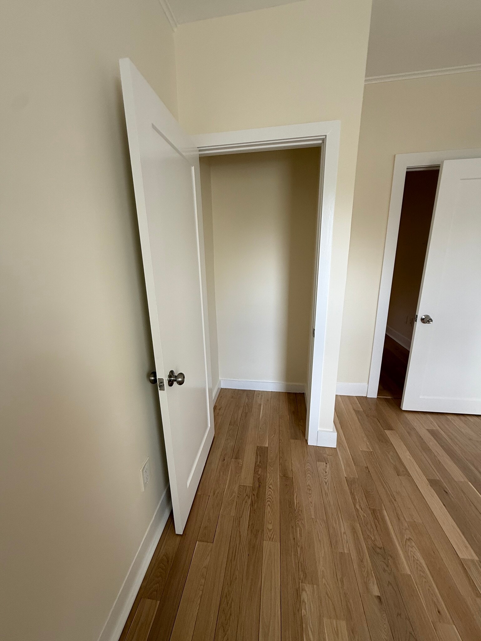 Building Photo - 49 High St