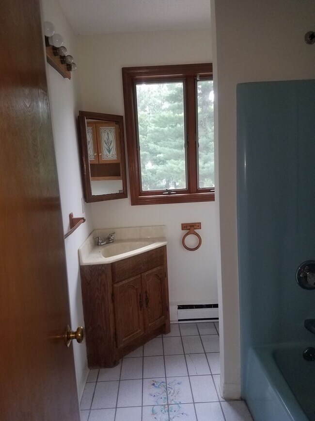 Building Photo - Available in Simsbury