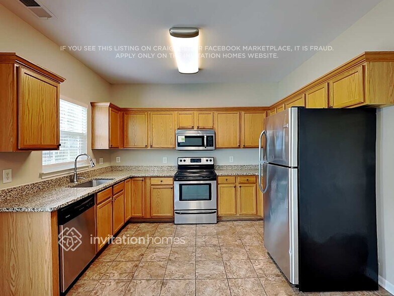 Building Photo - 6053 Ironwood Ct