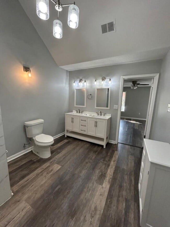 Building Photo - 496 Quail Crest Dr