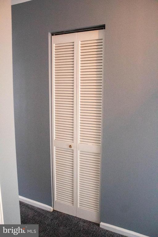 Building Photo - 2095 Pawlet Dr