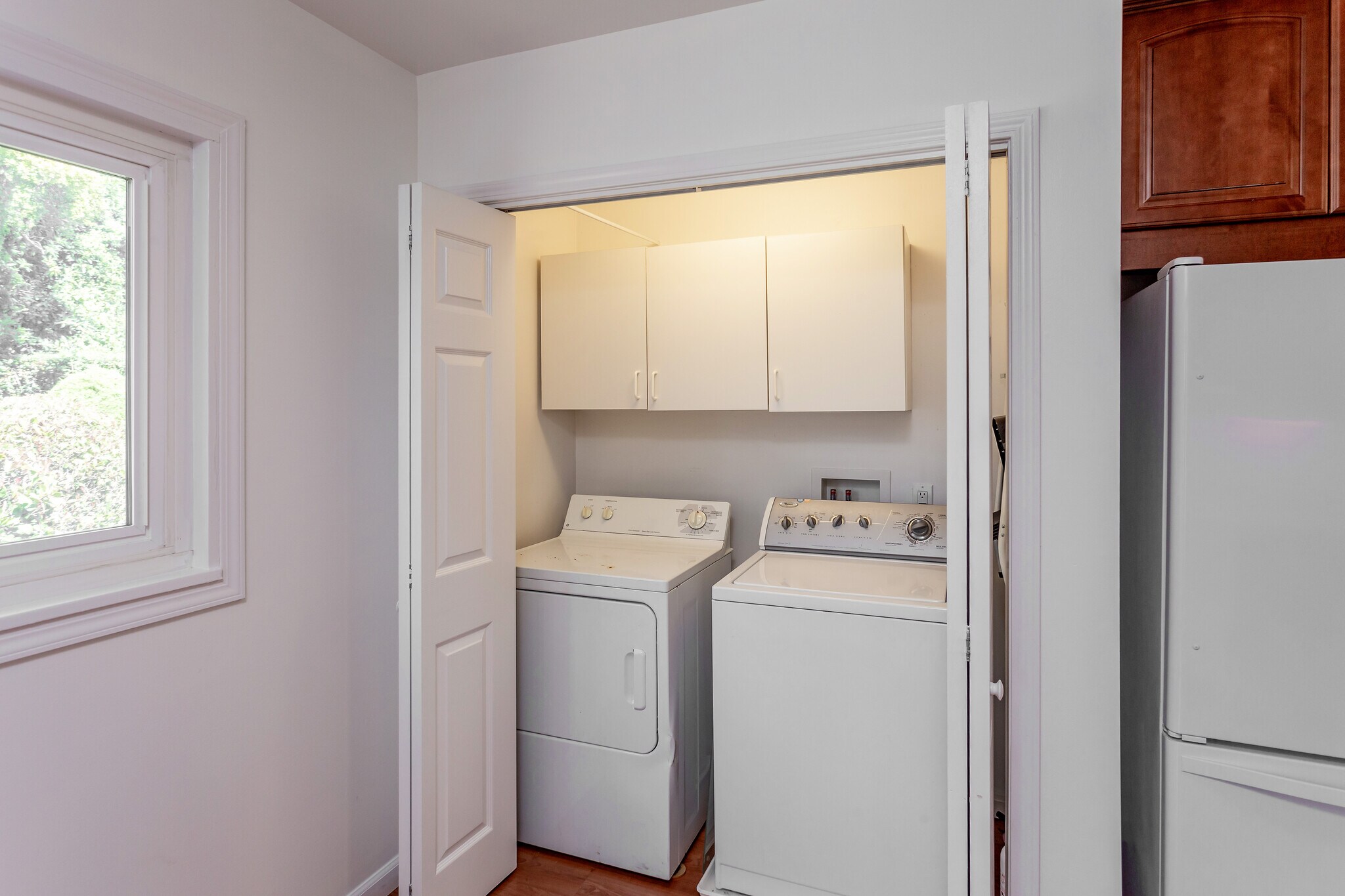 Laundry - 940 Sequoia Ave