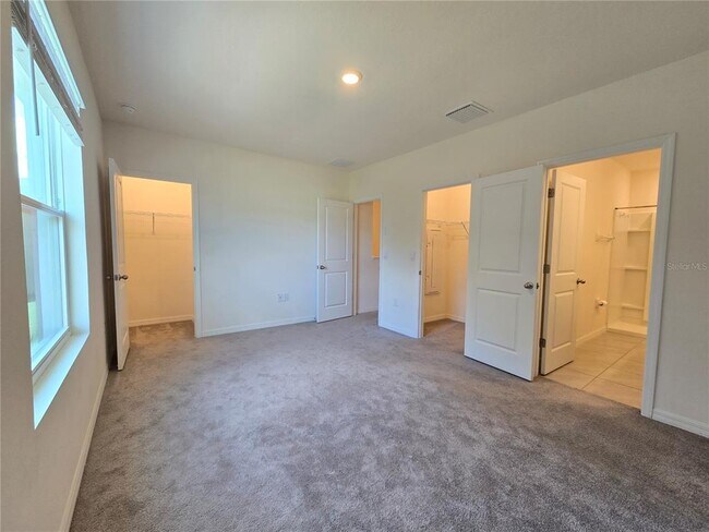 Building Photo - 32803 Pez Landing Ln
