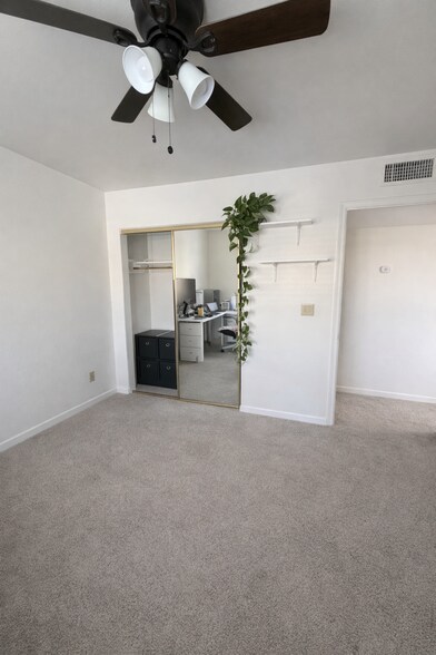Bedroom #1 closet - 220 N 22nd Pl