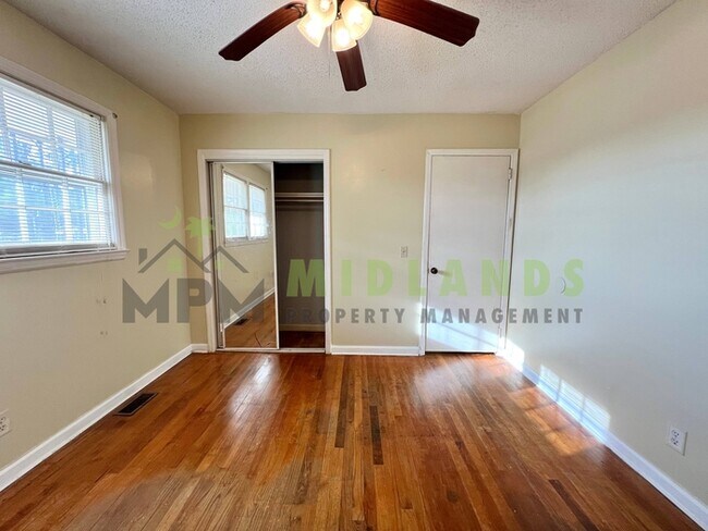 Building Photo - 1217 Faraway Dr