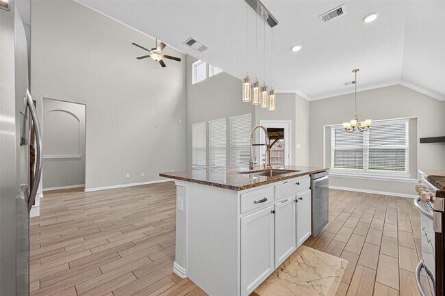 Building Photo - 20126 Matador Ridge Dr