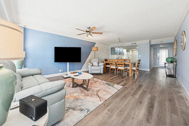 Building Photo - 2000 S Ocean Dr