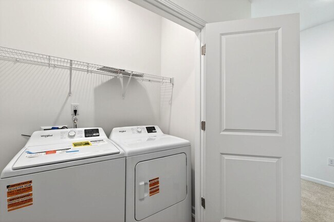 Building Photo - Horton Park Gem: Spacious 4-Bed, 3.5-Bath Townhome