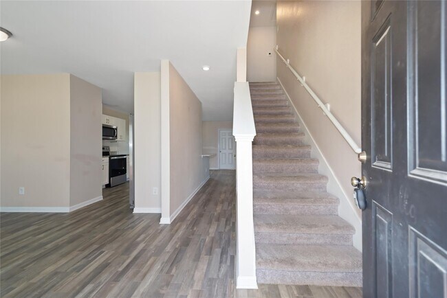 Building Photo - 15621 Briar Forest Dr