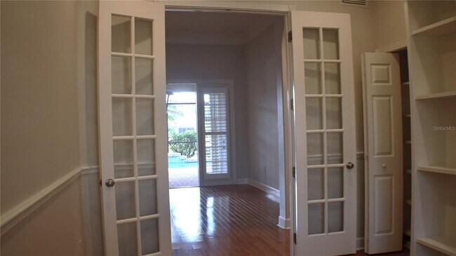 Building Photo - 4910 Old Creek Dr