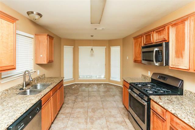 Building Photo - 725 Azalea Ln