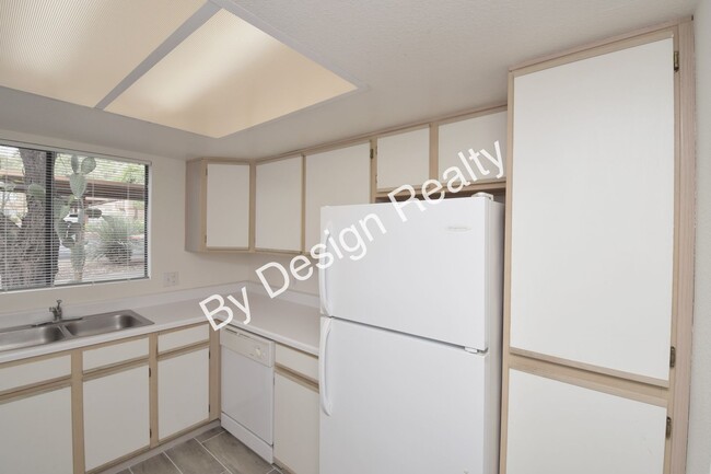 Building Photo - 7255 E Snyder Rd