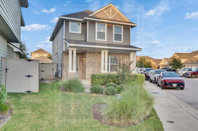 Building Photo - 17901 Malnati Dr