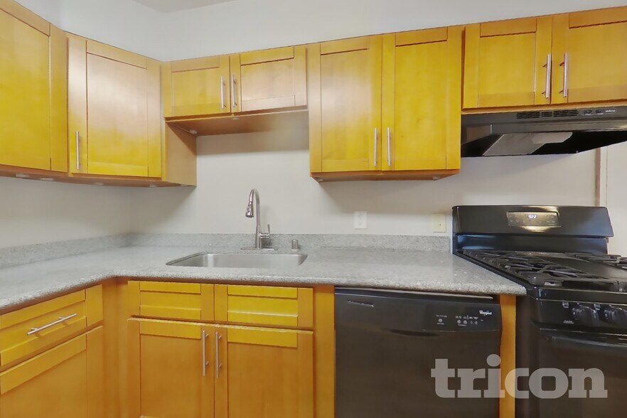 Building Photo - 2306 Tennent Ct