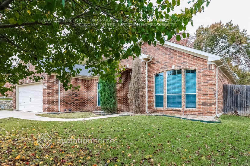 Building Photo - 2218 Summer Brook Dr