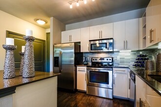 Building Photo - Stylish Living Starts Here