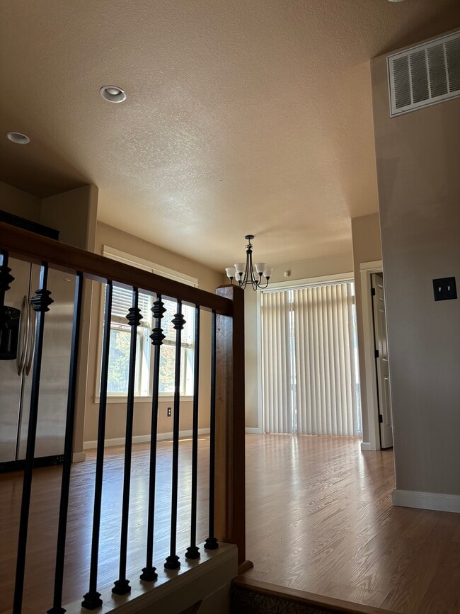 Building Photo - 1408 NE Redspire Ln