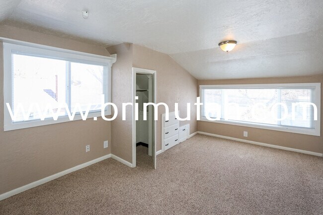 Building Photo - 3047 S 2300 E