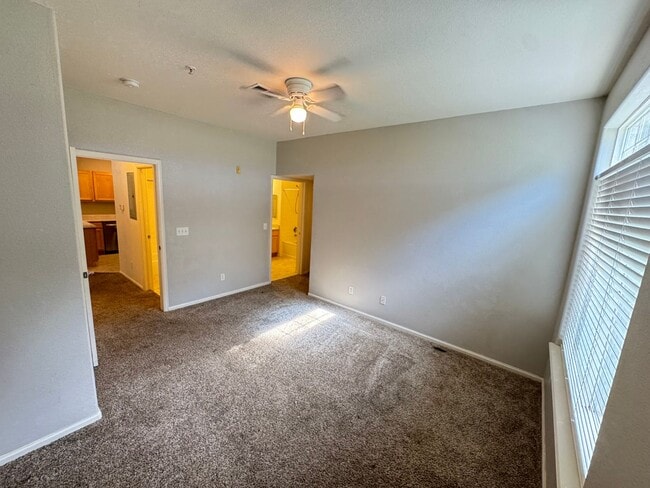 Building Photo - 474 Black Feather Loop