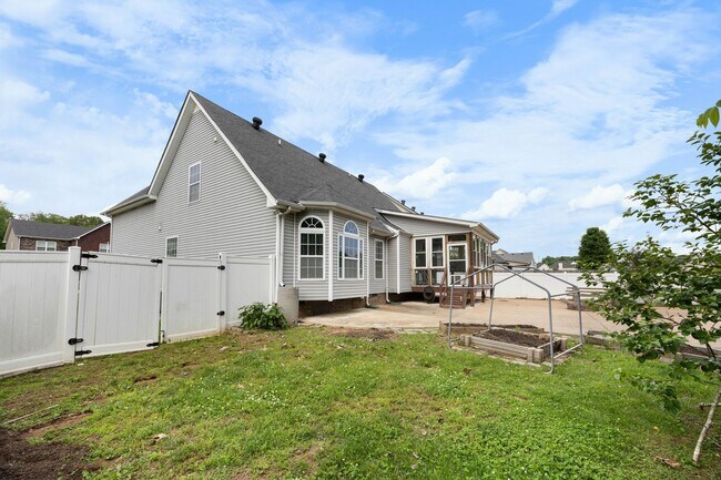 Building Photo - 1444 Brew Moss Dr