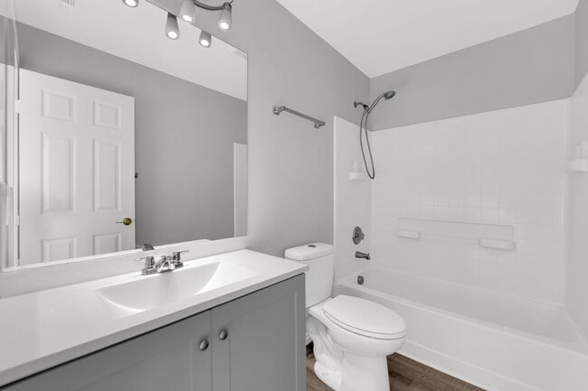 Building Photo - 7470 Margollini St