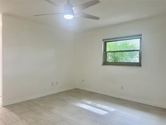Building Photo - 8618 Woodbridge Dr