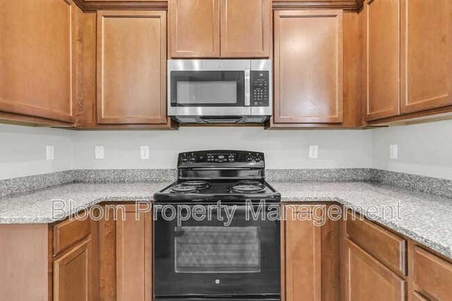 Building Photo - 4995 Hay Bale Ct