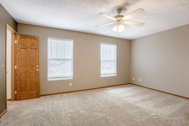 Building Photo - Spacious 4 Bedroom In Gretna!!