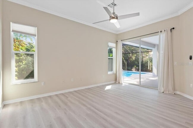 Building Photo - 700 Silk Oak Dr