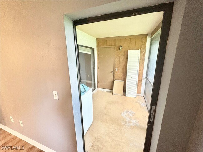 Building Photo - 28121 Pine Haven Way